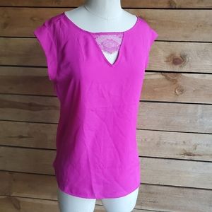 🚨NWT PERFECT GIFT IDEA 🎄 BARBIECORE PINK limited top